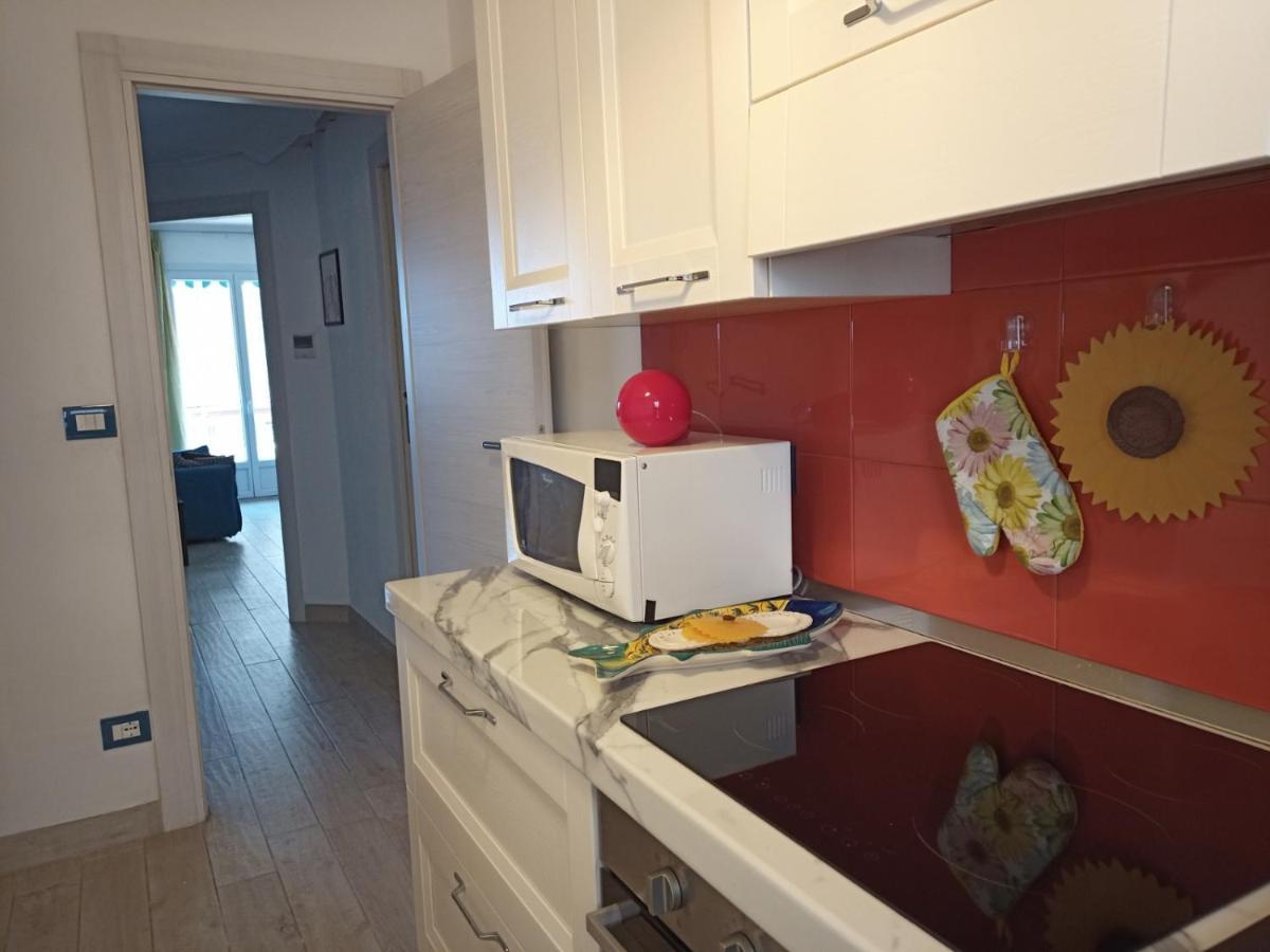 Grand F2 60Mq Centre Antibes, Proche Plages, Commerces, 2 Balcons, Parking, Train, Bus, Deco Vintage, Pet Friendly, Ideal Famille Ou 1-2 Couples Экстерьер фото
