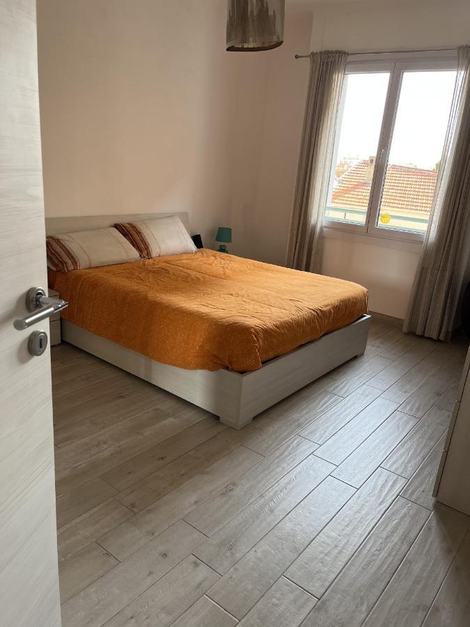 Grand F2 60Mq Centre Antibes, Proche Plages, Commerces, 2 Balcons, Parking, Train, Bus, Deco Vintage, Pet Friendly, Ideal Famille Ou 1-2 Couples Экстерьер фото